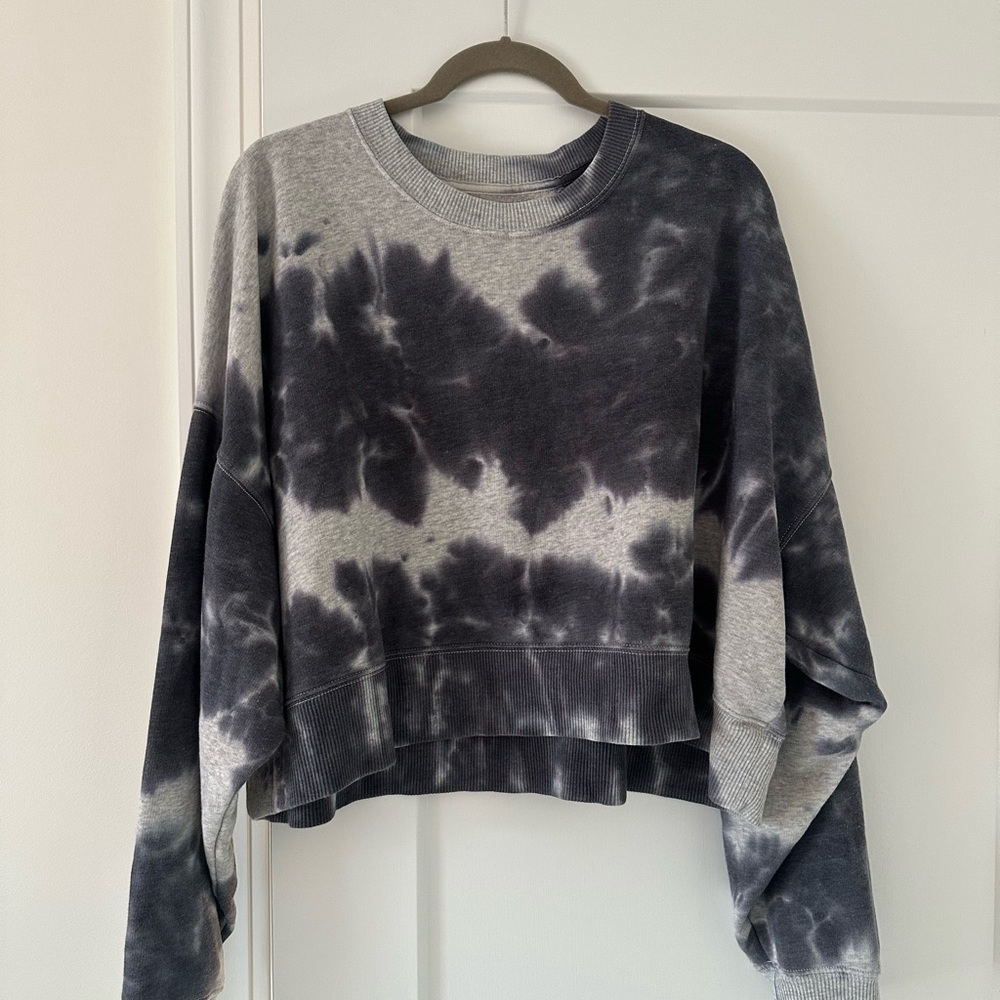 AE Women's Black and Gray Tie-Dye Top